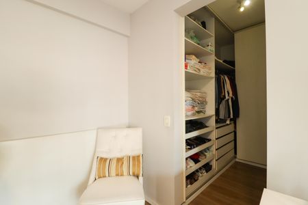 Apartamento à venda com 178m², 4 quartos e 4 vagasSuíte 2