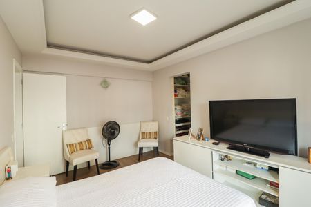 Apartamento à venda com 178m², 4 quartos e 4 vagasSuíte 2