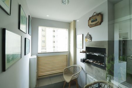 Apartamento à venda com 178m², 4 quartos e 4 vagasChurrasqueira