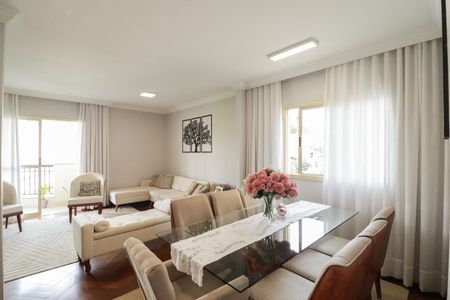 Apartamento à venda com 178m², 4 quartos e 4 vagasSala