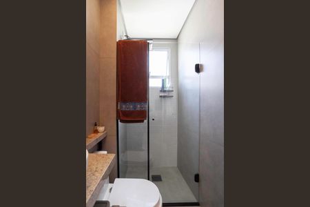 Apartamento para alugar com 45m², 2 quartos e 1 vagaBanheiro social 