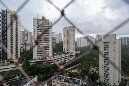 Apartamento à venda com 172m², 3 quartos e 3 vagasVista da Suíte 1