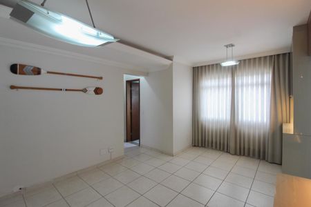 Sala de apartamento para alugar com 2 quartos, 54m² em Castelo, Belo Horizonte