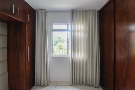 Quarto 1 de apartamento para alugar com 2 quartos, 54m² em Castelo, Belo Horizonte