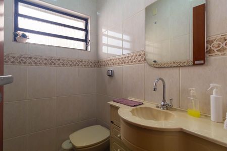 Casa à venda com 500m², 4 quartos e 8 vagas Casa à venda com 500m², 4 quartos e 8 vagasLavabo