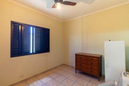 Casa à venda com 500m², 4 quartos e 8 vagas Casa à venda com 500m², 4 quartos e 8 vagasSuíte 2