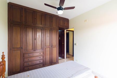 Casa à venda com 500m², 4 quartos e 8 vagas Casa à venda com 500m², 4 quartos e 8 vagasSuíte 3