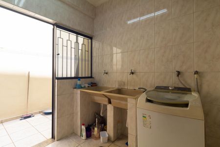 Casa à venda com 500m², 4 quartos e 8 vagas Casa à venda com 500m², 4 quartos e 8 vagasÁrea de Serviço