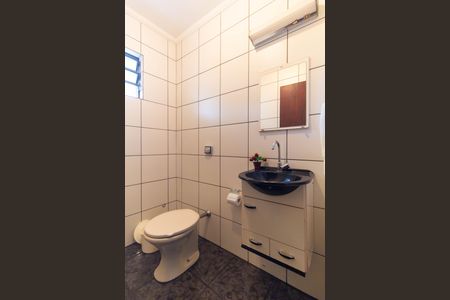 Casa à venda com 500m², 4 quartos e 8 vagas Casa à venda com 500m², 4 quartos e 8 vagasBanheiro do Escritório