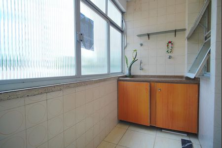Apartamento à venda com 84m², 3 quartos e 1 vagaÁrea de Serviço