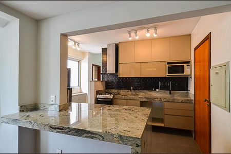 Apartamento para alugar com 137m², 3 quartos e 2 vagasCozinha