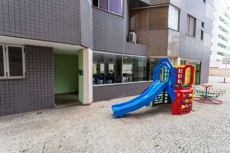 Área comum - Playground de apartamento para alugar com 3 quartos, 137m² em Lourdes, Belo Horizonte