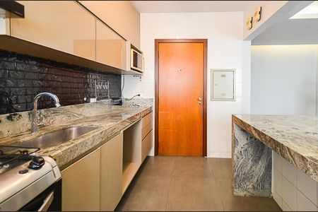 Apartamento para alugar com 137m², 3 quartos e 2 vagasCozinha