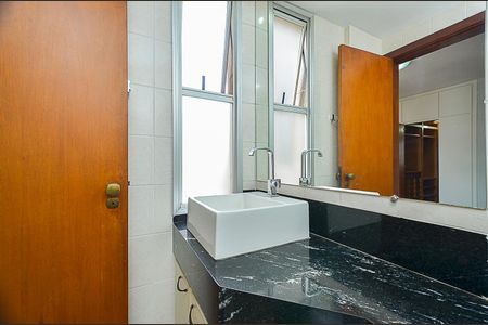 Apartamento para alugar com 137m², 3 quartos e 2 vagasBanheiro Suíte