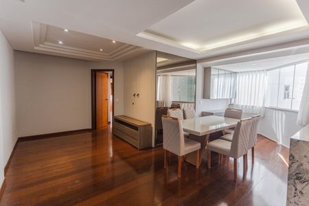 Sala de apartamento para alugar com 3 quartos, 137m² em Lourdes, Belo Horizonte