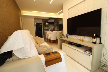 Sala de apartamento para alugar com 2 quartos, 55m² em Brotas, Salvador