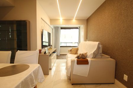 Sala de apartamento para alugar com 2 quartos, 55m² em Brotas, Salvador