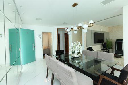 Casa à venda com 320m², 4 quartos e 3 vagas