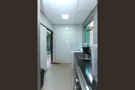 Casa à venda com 320m², 4 quartos e 3 vagas
