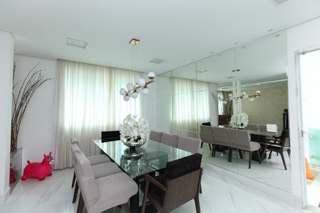 Casa à venda com 320m², 4 quartos e 3 vagas