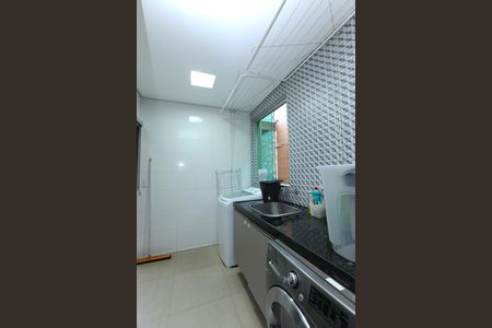Casa à venda com 320m², 4 quartos e 3 vagas