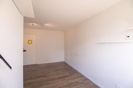 Sala de apartamento para alugar com 3 quartos, 54m² em Pinheirinho, Curitiba