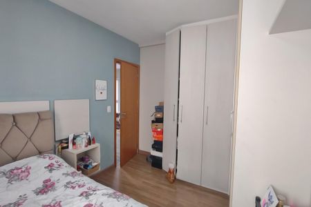 Apartamento à venda com 63m², 2 quartos e 2 vagas Apartamento à venda com 63m², 2 quartos e 2 vagasSuíte