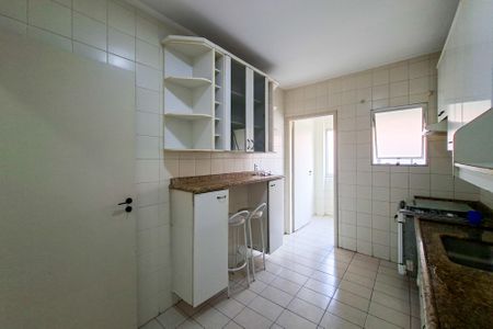 Apartamento para alugar com 90m², 2 quartos e 1 vagaCozinha 