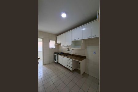 Apartamento para alugar com 90m², 2 quartos e 1 vagaCozinha 
