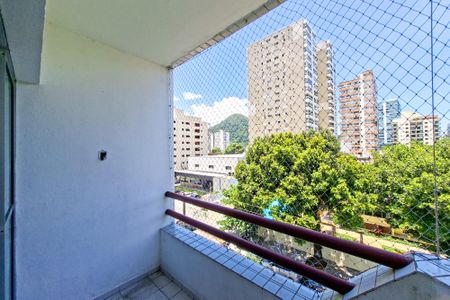 Apartamento para alugar com 90m², 2 quartos e 1 vagaSacada 