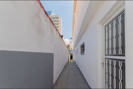 Casa para alugar com 65m², 2 quartos e sem vagaQuintal