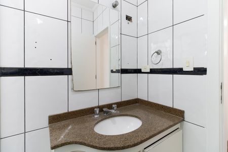 Casa à venda com 197m², 4 quartos e 3 vagas Casa à venda com 197m², 4 quartos e 3 vagasBanheiro Social