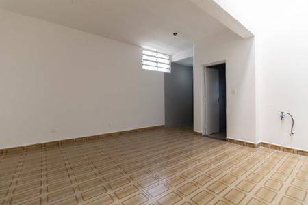 Casa à venda com 197m², 4 quartos e 3 vagas Casa à venda com 197m², 4 quartos e 3 vagasQuintal