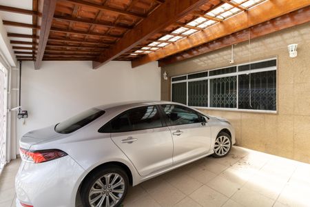 Casa à venda com 197m², 4 quartos e 3 vagas Casa à venda com 197m², 4 quartos e 3 vagasGaragem