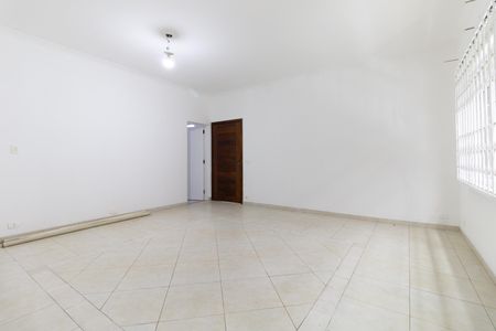 Casa à venda com 197m², 4 quartos e 3 vagas Casa à venda com 197m², 4 quartos e 3 vagasSala