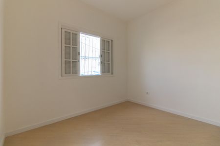 Casa à venda com 197m², 4 quartos e 3 vagas Casa à venda com 197m², 4 quartos e 3 vagasQuarto 4