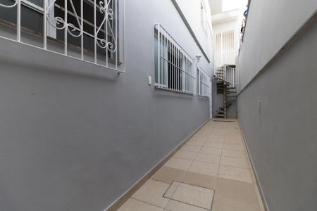 Casa à venda com 197m², 4 quartos e 3 vagas Casa à venda com 197m², 4 quartos e 3 vagasCorredor Lateral