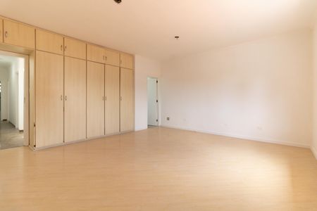 Casa à venda com 197m², 4 quartos e 3 vagas Casa à venda com 197m², 4 quartos e 3 vagasSuíte 1