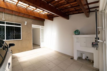 Casa à venda com 197m², 4 quartos e 3 vagas Casa à venda com 197m², 4 quartos e 3 vagasGaragem