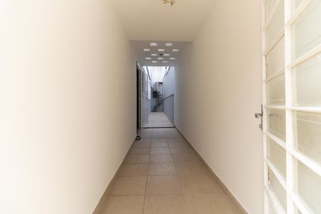 Casa à venda com 197m², 4 quartos e 3 vagas Casa à venda com 197m², 4 quartos e 3 vagasEntrada