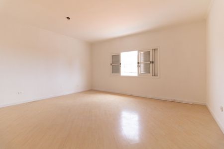 Casa à venda com 197m², 4 quartos e 3 vagas Casa à venda com 197m², 4 quartos e 3 vagasSuíte 1