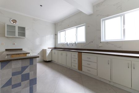 Casa à venda com 197m², 4 quartos e 3 vagas Casa à venda com 197m², 4 quartos e 3 vagasCozinha