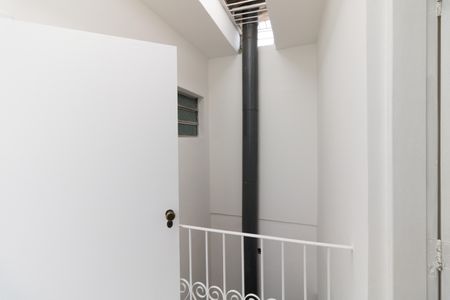 Casa à venda com 197m², 4 quartos e 3 vagas Casa à venda com 197m², 4 quartos e 3 vagasQuarto 4 - Acesso para a Suíte 2