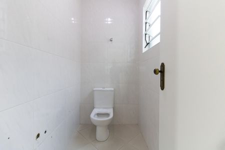 Casa à venda com 197m², 4 quartos e 3 vagas Casa à venda com 197m², 4 quartos e 3 vagasLavabo