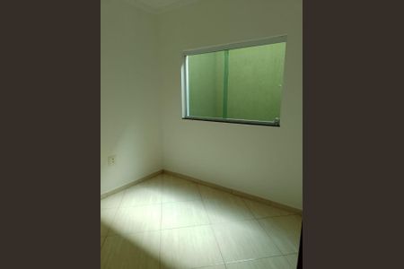 Foto 04 de casa à venda com 3 quartos, 100m² em Jardim Nice, São Paulo