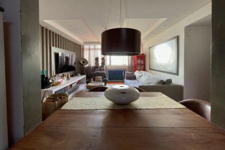 Apartamento para alugar com 150m², 3 quartos e 1 vaga