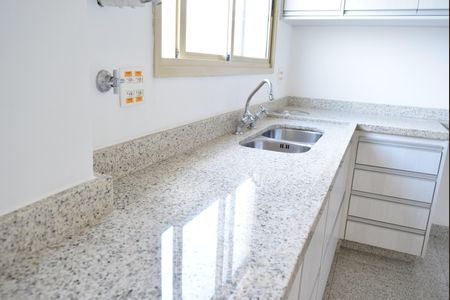 Apartamento à venda com 233m², 3 quartos e 2 vagasCozinha