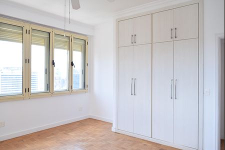 Apartamento à venda com 233m², 3 quartos e 2 vagasQuarto 2