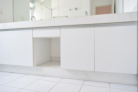 Apartamento à venda com 233m², 3 quartos e 2 vagasBanheiro