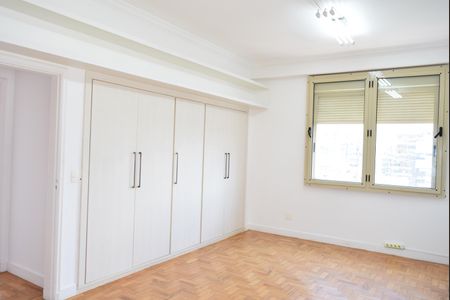 Apartamento à venda com 233m², 3 quartos e 2 vagasSuíte